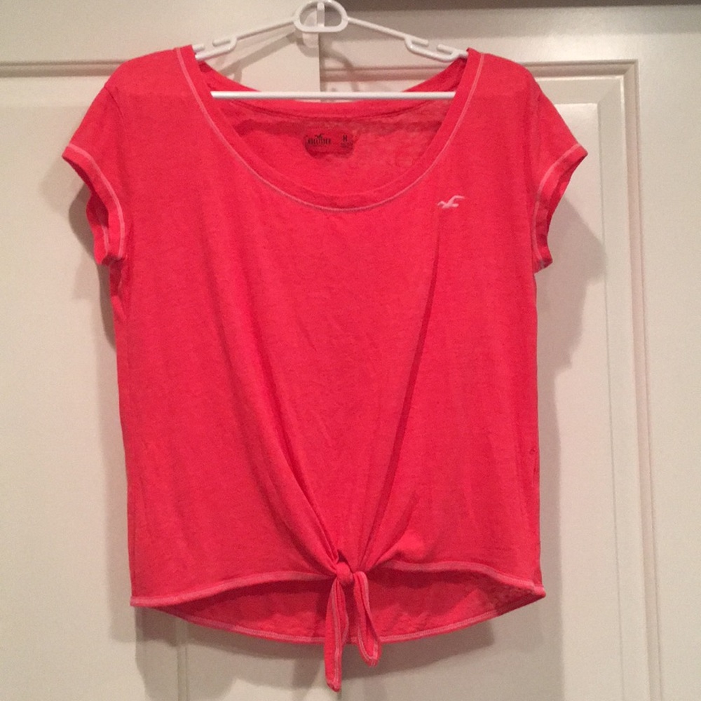 Hollister tied t-shirt